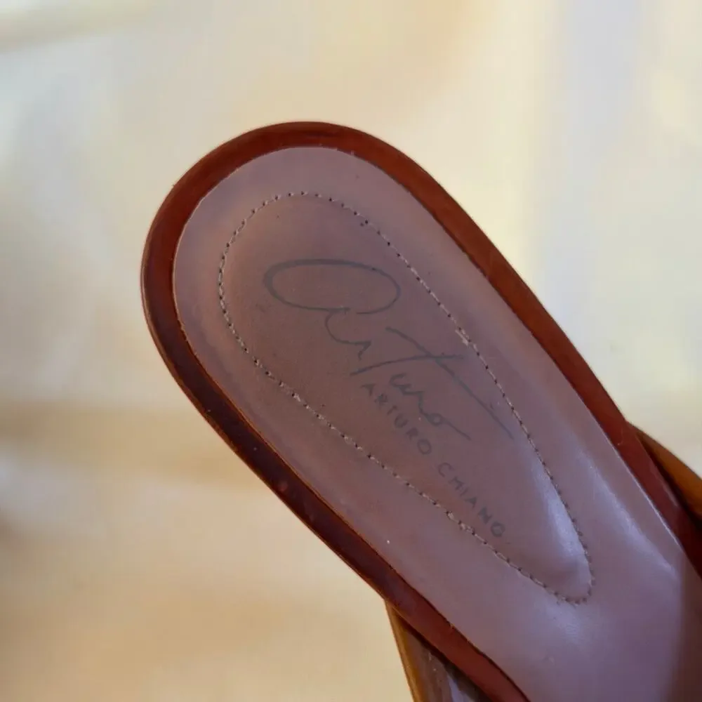 Arturo shoes are